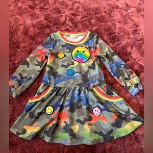 TrulyMe size 4 camo cotton dress. The patches make this dress so cute.